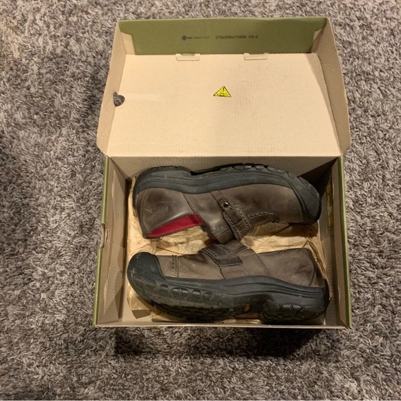 Women’s Keen Flats - Picture 7 of 8